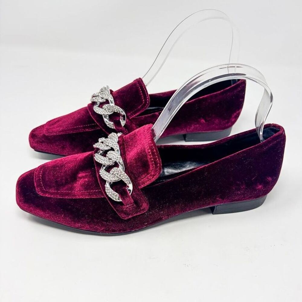 NWOT Steve Madden Women's Rilynn Rhinestone Chain Velvet Loafers Burgundy Size 7